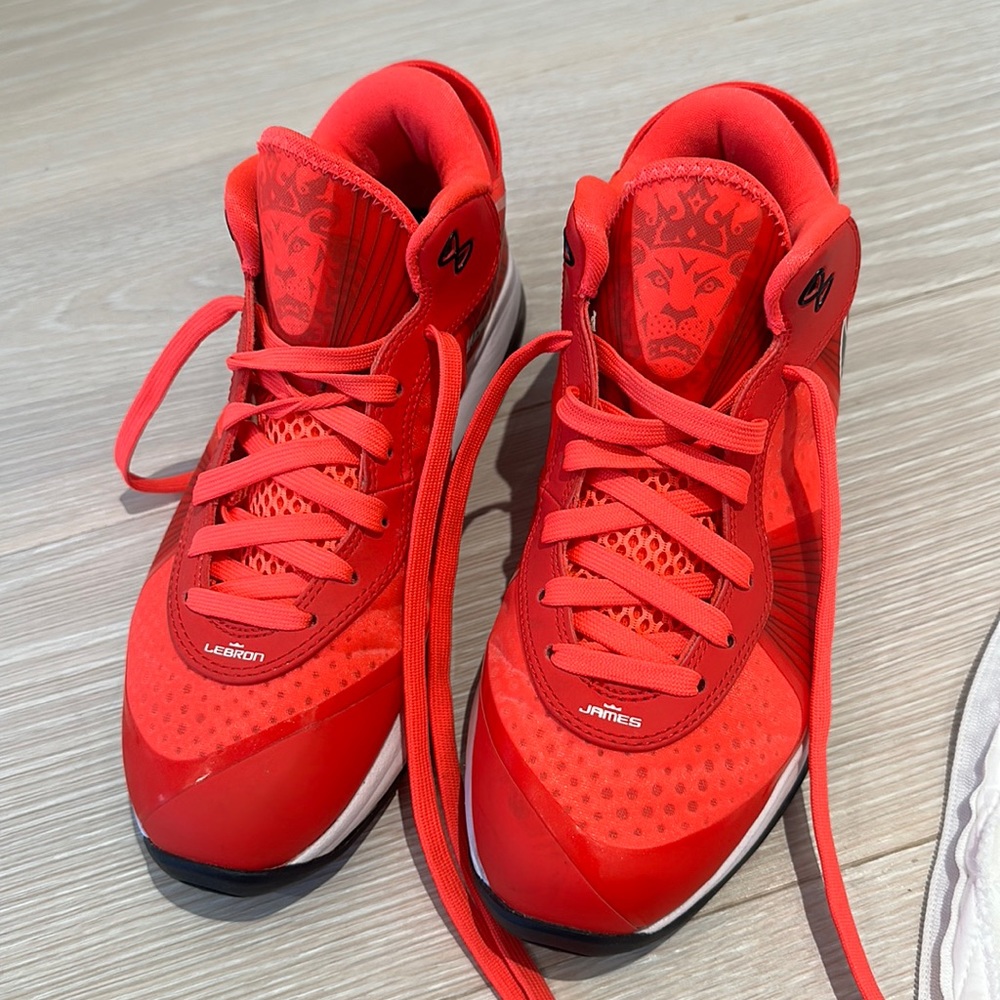 Nike Lebron 8 v2 low “solar red”